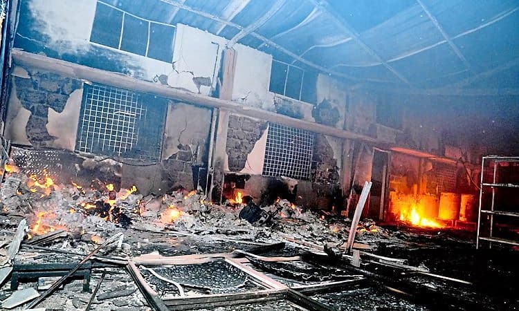 Jansale: ಆಯಿಲ್ ಮಿಲ್‌ಗೆ ಬೆಂಕಿ; ಅಪಾರ ನಷ್ಟ