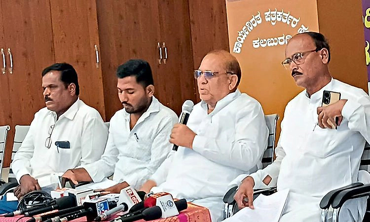ಪ್ಯಾಕೇಜ್ ಟೆಂಡರ್ ಕಮಿಷನ್ ದಂಧೆ: ಎಸ್ಐಟಿ ರಚನೆಗೆ ಶೇಗಜಿ ಆಗ್ರಹ
