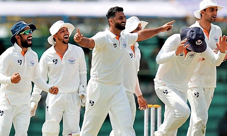 ‘ಡೋಗ್ರಾ ರೆಜಿಮೆಂಟ್’ನ ಪ್ರಧಾನ ಅಸ್ತ್ರ: ಆಖಿಬ್ ನಬಿ ತಂದೆ ಬಣ್ಣನೆ    