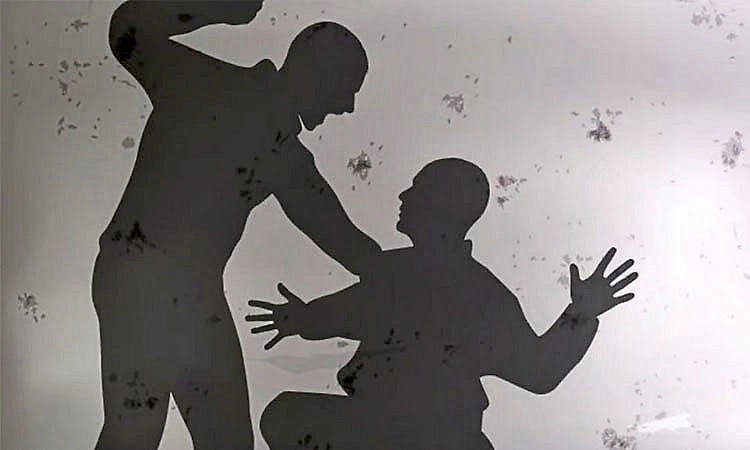 ರಿಕ್ಷಾ ಚಾಲಕನಿಗೆ ಹಲ್ಲೆ: ಕೇಸು ದಾಖಲು