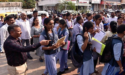 ದ್ವಿತೀಯ ಪಿಯು: ಮೊದಲ ದಿನದ ಪರೀಕ್ಷೆಗೆ 15,953 ವಿದ್ಯಾರ್ಥಿಗಳು ಗೈರು