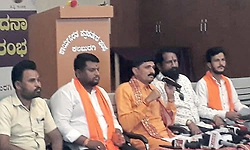 ಇರಾನ್ ನಾಯಕನಿಗೆ ಕಲಬುರಗಿ ಪಾಲಿಕೆ ಶ್ರದ್ಧಾಂಜಲಿ: ಸಿದ್ಧಲಿಂಗ ಸ್ವಾಮೀಜಿ ಆಂದೋಲಾ ಖಂಡನೆ