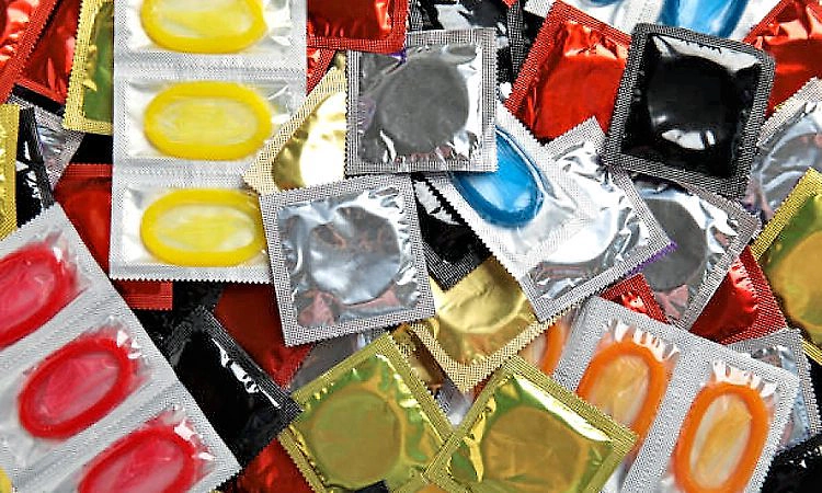 ಪಶ್ಚಿಮ ಏಷ್ಯಾ ಸಂಘರ್ಷ: ಪೆಟ್ರೋಕೆಮಿಕಲ್ ಕೊರತೆ; ಕಾಂಡೋಮ್ ತಯಾರಿಕಾ ವೆಚ್ಚ ಭಾರಿ ಏರಿಕೆ