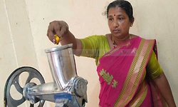ಸುಳ್ಯ: ಮಹಿಳೆ ಮುಂದಾಳತ್ವದಲ್ಲಿ ಗುತ್ತಿಗಾರಿನಲ್ಲಿ ಗೇರು ಹಣ್ಣಿನ ಜ್ಯೂಸ್ ತಯಾರಿಕೆ ಘಟಕ