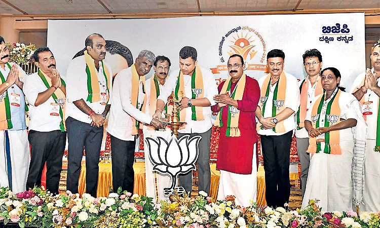 ರಾಜ್ಯ ಸರಕಾರದ ವೈಫಲ್ಯ ಜನರಿಗೆ ತಿಳಿಸಿ: ಸಂಸದ ಕೋಟ ಶ್ರೀನಿವಾಸ ಪೂಜಾರಿ