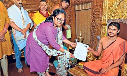 SIR process begins in Udupi district: DC conducts door-to-door visits