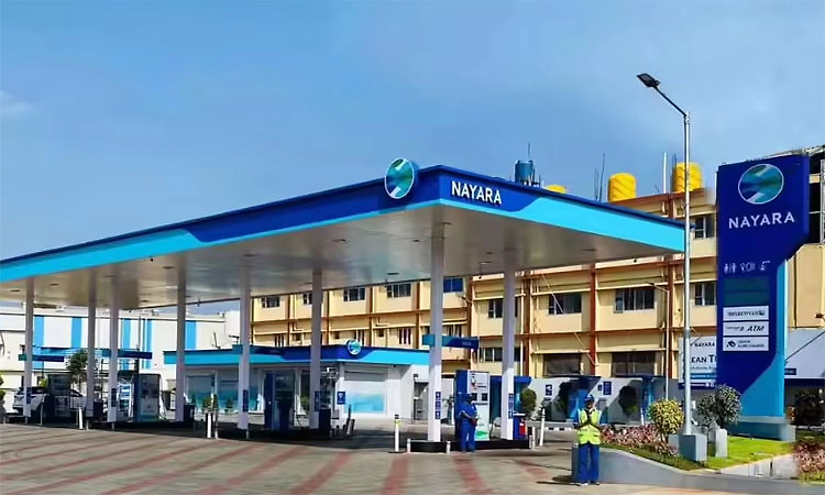 Nayara Energy ಪೆಟ್ರೋಲ್‌ ಲೀಟರ್‌ಗೆ 5, ಡೀಸೆಲ್‌ಗೆ 3 ರೂ. ಕಡಿತ