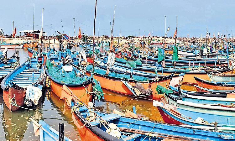 ನಾಡದೋಣಿ ಮೀನುಗಾರಿಕೆ: ಇನ್ನೂ ಕೆಲವು ದಿನ ವಿಳಂಬ?