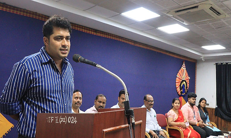‘New ideas and courage to take risks are key to success’: Vivek Alva