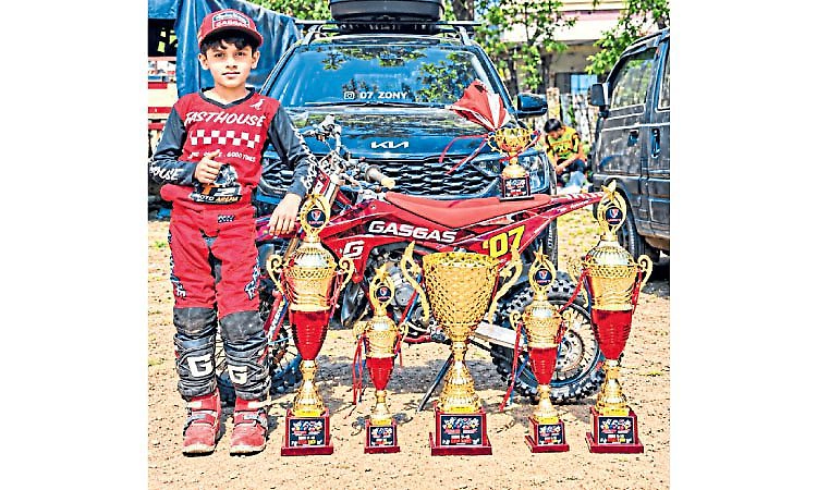 8ರ ಪೋರ ಮೋಟಾರ್‌ಬೈಕ್‌‌ ರೇಸಿಂಗ್‌ ಶೂರ!