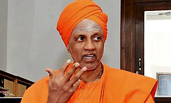 ಮಠದ 6 ಎಕ್ರೆ ಭೂಮಿ ವಾಪಸ್‌ಗಾಗಿ ಸಿಎಂಗೆ ಮನವಿ ಮಾಡಿದ್ದೇವೆ: ಸಿದ್ದಲಿಂಗ ಸ್ವಾಮೀಜಿ 