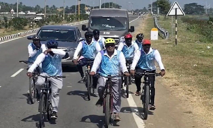 PM Modi lauds Karnataka BJP MLA's 702-km bicycle ride from Bengaluru to Kanniyakumari