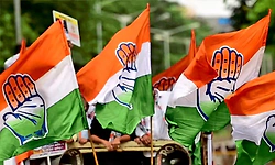 ಮನರೇಗಾ ಮರುಸ್ಥಾಪನೆಗೆ ಆಗ್ರಹಿಸಿ ಕಾಂಗ್ರೆಸ್‌ ನಾಯಕರಿಂದ ಧರಣಿ  