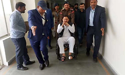 ವೀಲ್‌ಚೇರಲ್ಲಿ ಕುಳಿತು ಬಿಹಾರ ವಿಧಾನಸಭೆಗೆ ಬಂದ ತೇಜಸ್ವಿ