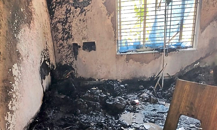 B.C Road: ಮನೆಯಲ್ಲಿ ಬೆಂಕಿ; ಸುಟ್ಟು ಭಸ್ಮವಾದ ಸೊತ್ತುಗಳು; ವ್ಯಕ್ತಿಗೆ ಗಾಯ