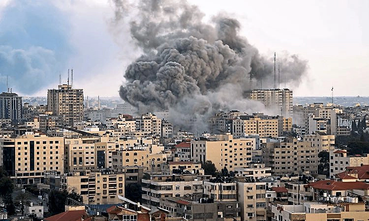 Middle East: ತಲೆ ಮೇಲೆಯೇ ಕ್ಷಿಪಣಿಗಳ ಬೋರ್ಗರೆತ, ನಡುಗುವ ಭೂಮಿ, ಅದುರುವ ಕಿಟಕಿ ಬಾಗಿಲುಗಳು