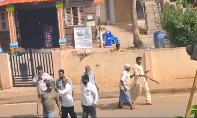 ಶಿಕಾರಿಪುರದಲ್ಲಿ ರಂಜಾನ್ ದೇಣಿಗೆ ಗಲಾಟೆ, ಕಲ್ಲು ತೂರಾಟ: 10 ಮಂದಿ ಸೆರೆ