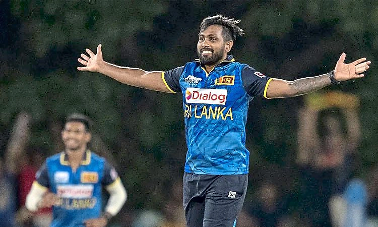 ಎನ್‌ಒಸಿ ನೀಡದ ಕ್ರಿಕೆಟ್ ಮಂಡಳಿ ವಿರುದ್ಧ ತುಷಾರ ಕೋರ್ಟ್‌ಗೆ  