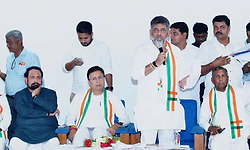 ಬಾಗಲಕೋಟೆ ಕ್ಷೇತ್ರದಲ್ಲಿ ಹೊರ ರಾಜ್ಯದ ವಿದ್ಯಾರ್ಥಿಗಳಿಂದ ‘ಡಬಲ್‌ ವೋಟ್‌’: ಡಿ.ಕೆ.ಶಿವಕುಮಾರ್