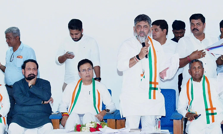 ಬಾಗಲಕೋಟೆ ಕ್ಷೇತ್ರದಲ್ಲಿ ಹೊರ ರಾಜ್ಯದ ವಿದ್ಯಾರ್ಥಿಗಳಿಂದ ‘ಡಬಲ್‌ ವೋಟ್‌’: ಡಿ.ಕೆ.ಶಿವಕುಮಾರ್