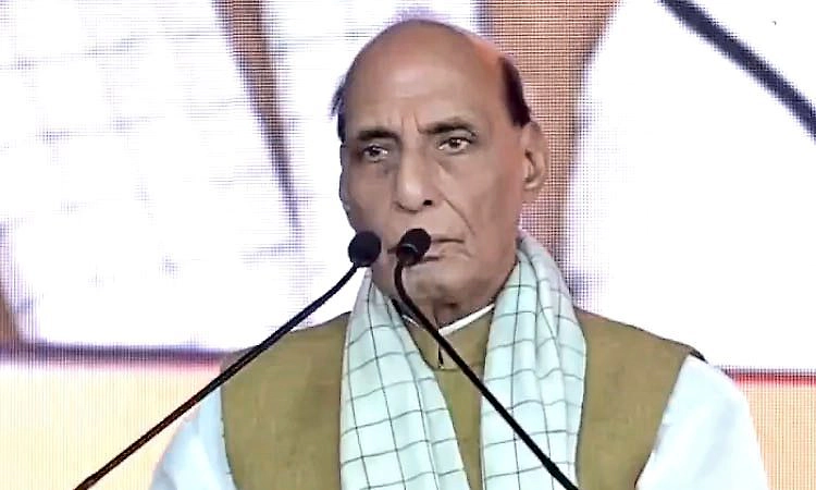 ದೇಶದಲ್ಲಿ ಇಂಧನ, ಅನಿಲ ಕೊರತೆಯಿಲ್ಲ: ರಕ್ಷಣಾ ಸಚಿವ ರಾಜನಾಥ್ ಸಿಂಗ್