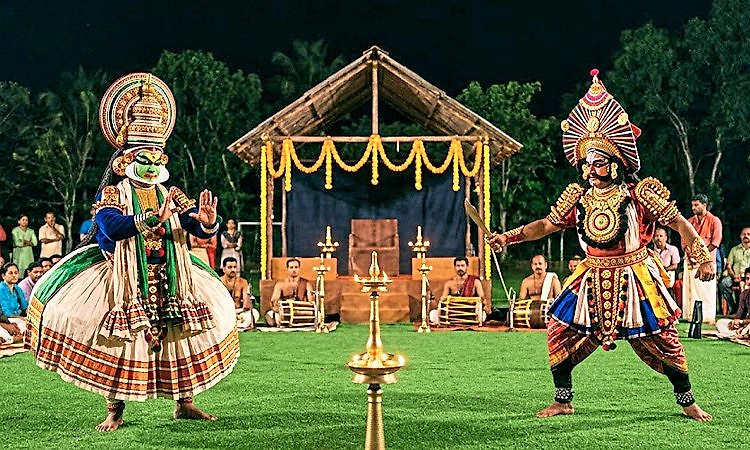 Yakshagana: ಮಹಾ ಕಲೆಗಳ ಒಡನಾಟ