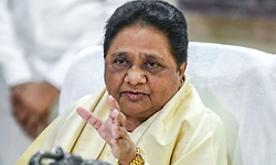 ವಾಣಿಜ್ಯ ಗ್ಯಾಸ್ ಬೆಲೆ ಏರಿಕೆ ಬಿಸಿ: ಕೇಂದ್ರ ಸರ್ಕಾರದ ವಿರುದ್ಧ ವಾಗ್ದಾಳಿ ನಡೆಸಿದ ಮಾಯಾವತಿ