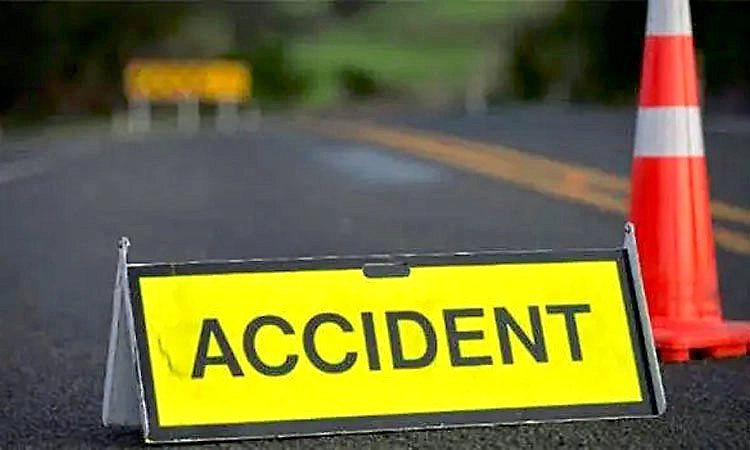 Puttur: ಕಾವು: ಲಾರಿ-ಕಾರು ಢಿಕ್ಕಿ
