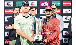 Dhaka: ಬಾಂಗ್ಲಾವನ್ನು ಕೆಡವಿದ ಕಿವೀಸ್‌, ಟಿ20 ಸರಣಿ 1-1 ಸಮಬಲ