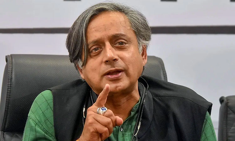 ‘ವಂದೇ ಮಾತರಂ’ ಕಡ್ಡಾಯಗೊಳಿಸುವುದು ಅನಗತ್ಯ!: ಶಶಿ ತರೂರ್ ವಿವಾದಾತ್ಮಕ ಹೇಳಿಕೆ