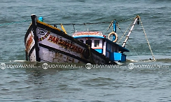 Fishing boat capsizes at Gangolli estuary, six fishermen rescued