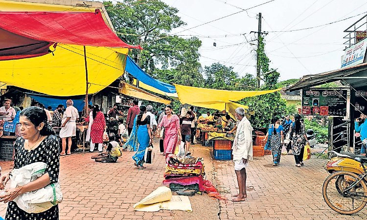 ಪಂಚಾಯತ್‌ ರೋಡೇ ಪಡುಬಿದ್ರಿ ಸಂತೆ!