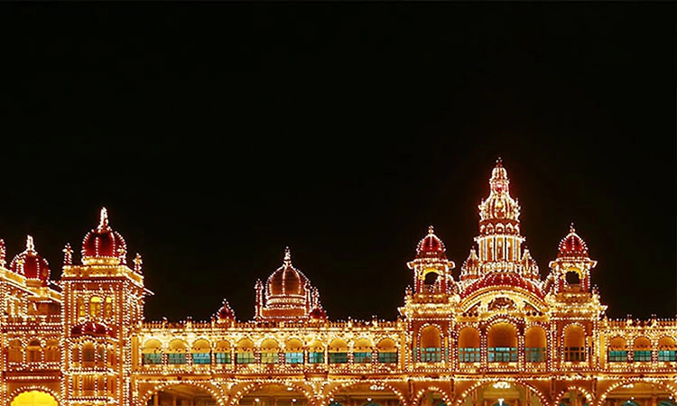 ದಸರಾ: ಅ.5 ಸೇರಿ ಆಯ್ದ ಕೆಲ ದಿನ ಮೈಸೂರು ಅರಮನೆಗೆ ಪ್ರವಾಸಿಗರ ಪ್ರವೇಶ ನಿರ್ಬಂಧ