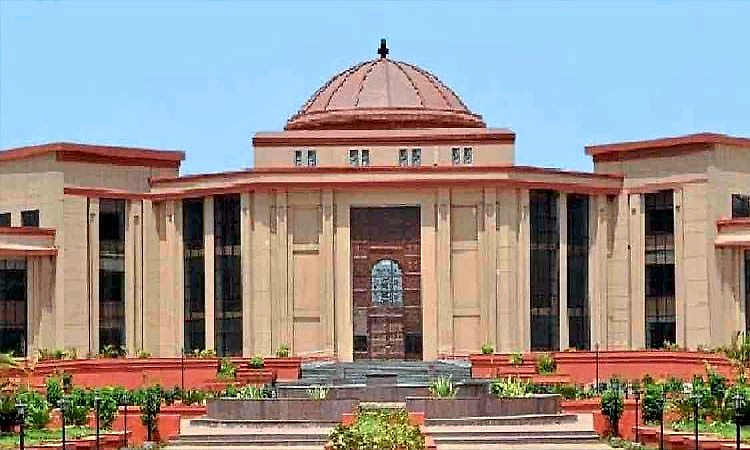 Chhattisgarh: ಮತ ಪ್ರಚಾರಕಗೆ ಗ್ರಾಮ ಪ್ರವೇಶ ನಿಷೇಧಿಸುವ ಫಲಕ ತಪ್ಪಲ್ಲ: ಹೈಕೋರ್ಟ್‌