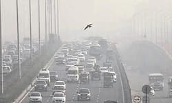 Delhi: ಗಂಭೀರ ಮಟ್ಟಕ್ಕೆ ದಿಲ್ಲಿ ಮಾಲಿನ್ಯ: 421ಕ್ಕೇರಿದ ನಗರದ ಸೂಚ್ಯಂಕ