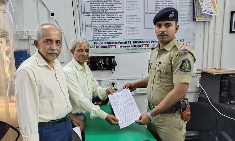 Hindu outfit submits complaint to Goa cops over Ranveer Singh's Chamundadevi remarks