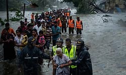 Death toll crosses 450 mark in cyclone-hit Sri Lanka