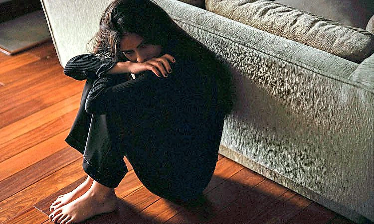 Udupi: ಮಾನಸಿಕ ಸಮಸ್ಯೆಯಿಂದ ಬಳಲುತ್ತಿದ್ದ ವಿದ್ಯಾರ್ಥಿನಿ ಆತ್ಮಹತ್ಯೆ