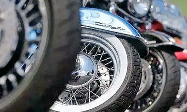 Mangaluru: ಎರಡು ದ್ವಿಚಕ್ರ ವಾಹನ ಕಳವು