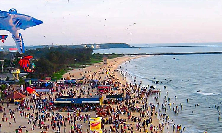 Mangaluru: Traffic, parking restrictions announced for Music Festival at Tannirbhavi Beach
