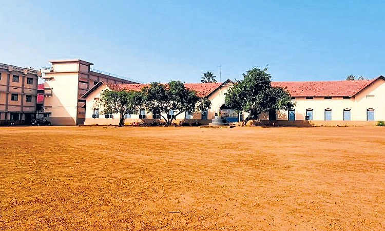 Kasaragod: ಕಾಂಞಂಗಾಡಿನಲ್ಲಿ ಕನ್ನಡ ಶಾಲೆ ಉಳಿಸಲು ಶಿಕ್ಷಕರ ಹೋರಾಟ