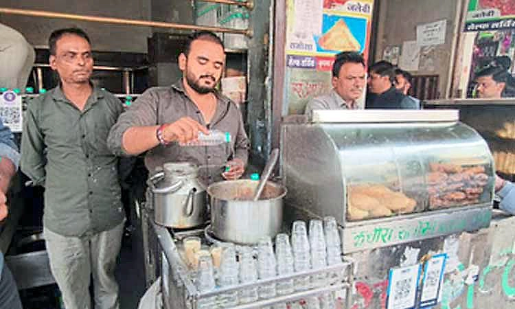 ಇಂದೋರ್‌ನಲ್ಲಿ ಈಗ ಚಹಾ, ಟೀ ಮಾಡಲೂ  ಪ್ಯಾಕೇಟ್ ನೀರು ಬಳಕೆ!