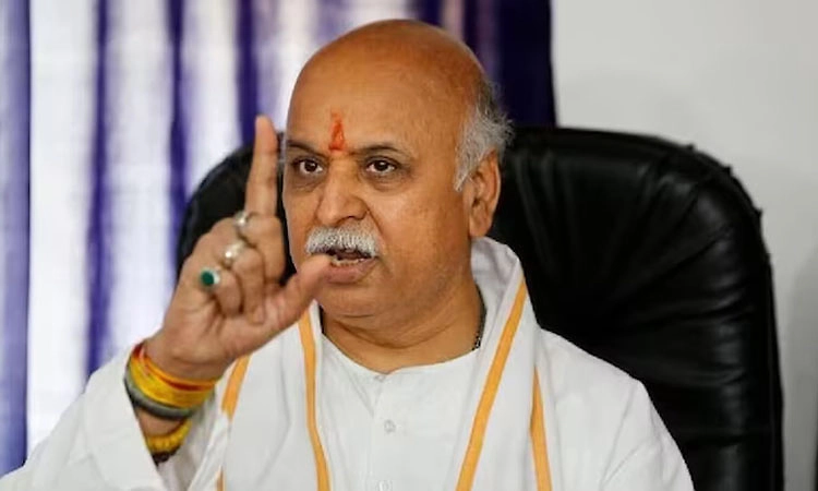 Togadia wants DNA tests to identify illegal Bangladeshi immigrants in Assam