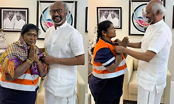 ಪೌರ ಕಾರ್ಮಿಕ ಮಹಿಳೆಗೆ ಚಿನ್ನದ ಸರ ಉಡುಗೊರೆ ನೀಡಿದ ಸೂಪರ್ ಸ್ಟಾರ್ ರಜನಿಕಾಂತ್!