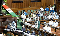 ಸದನದಲ್ಲಿ ರಾಮ್‌ಜಿ ಕಿಡಿ: ಹಳೆಯ ಮನರೇಗಾ ಮರುಸ್ಥಾಪನೆಗೆ ಆಗ್ರಹ