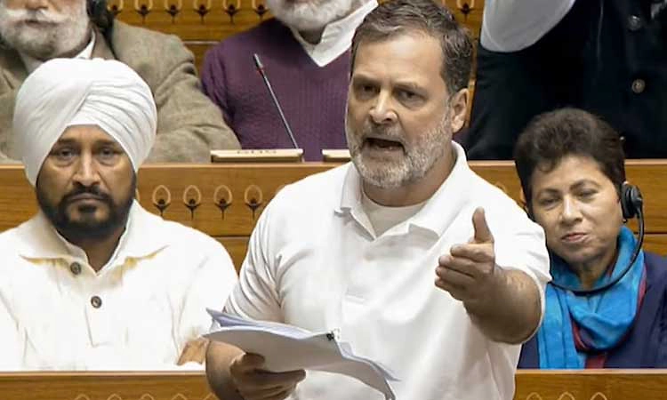 ದೇಶವನ್ನು ಕೇಂದ್ರ ಸರಕಾರ ಮಾರಾಟ ಮಾಡಿದೆ: ರಾಗಾ