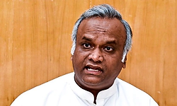 10 ದಿನದಲ್ಲಿ ಇ-ಸ್ವತ್ತು ತಂತ್ರಾಂಶ ಸಮಸ್ಯೆಗೆ ಪರಿಹಾರ: ಸಚಿವ ಪ್ರಿಯಾಂಕ್‌ ಖರ್ಗೆ