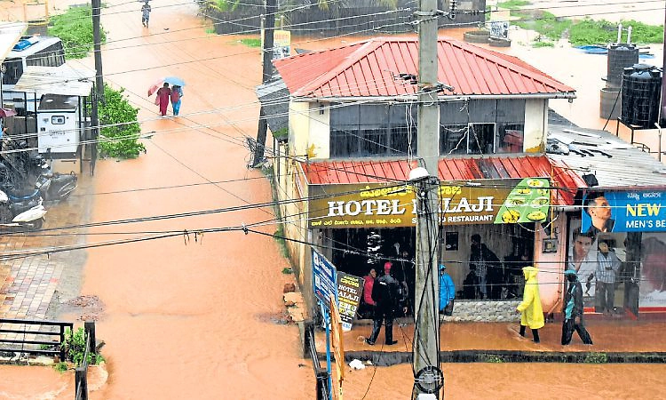Mangaluru: ನೆರೆ ಸಂತ್ರಸ್ತರಿಂದ ಲೋಕಾಯುಕ್ತಕ್ಕೆ ದೂರು