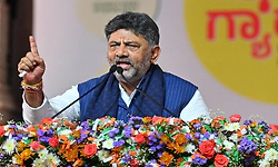 ‘ಕಾಂಗ್ರೆಸ್ ಸೂಟ್‌ಕೇಸ್‌’ ಬಗ್ಗೆ ಡಿವಿಎಸ್‌ ದೂರು ಕೊಡಲಿ: ಡಿ.ಕೆ. ಶಿವಕುಮಾರ್‌