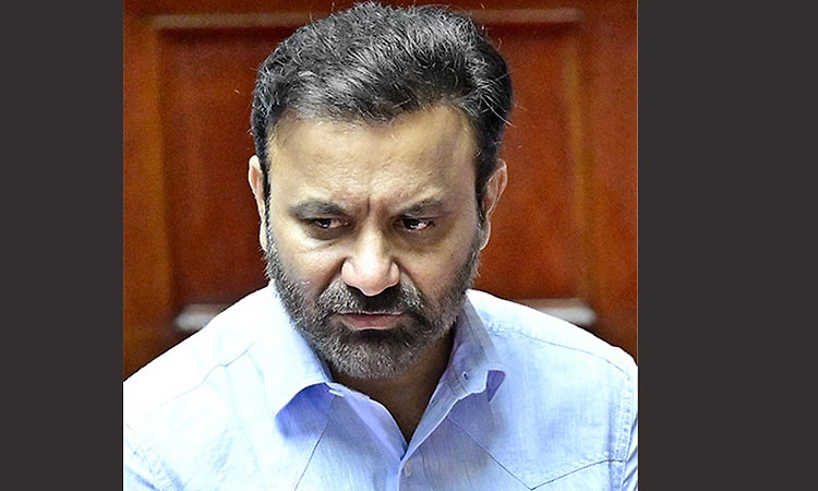 ಪ್ರಧಾನಿ ಮೋದಿ ದೇವರಾ, ಪ್ರಶ್ನಿಸುವಂತಿಲ್ಲವಾ?: ಸಂತೋಷ್‌  ಲಾಡ್‌